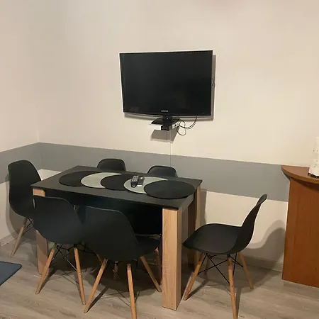 Przy Deptaku アパート カルパッチ